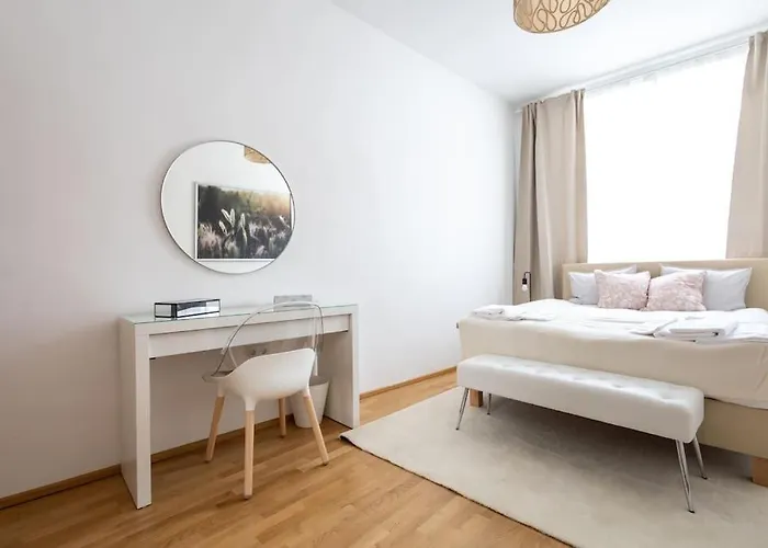 Orestaliving - 2br On The Danube Canal Διαμέρισμα Βιέννη